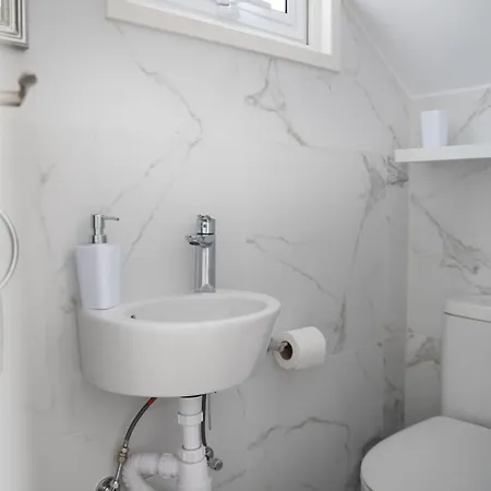 Taheli Riverside Townhouse In Tourist Area