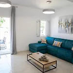Villa Taheli Riverside Townhouse In Tourist Area