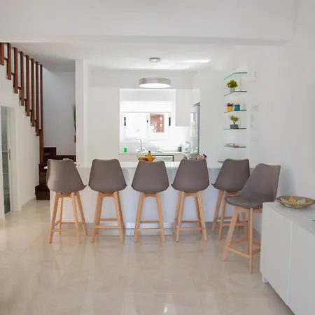 וילה Taheli Riverside Townhouse In Tourist Area פאפוס