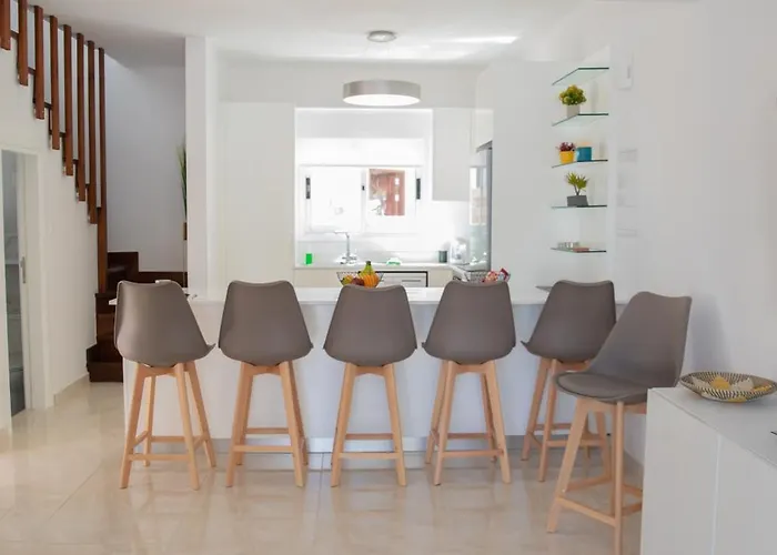 Villa Taheli Riverside Townhouse In Tourist Area Paphos